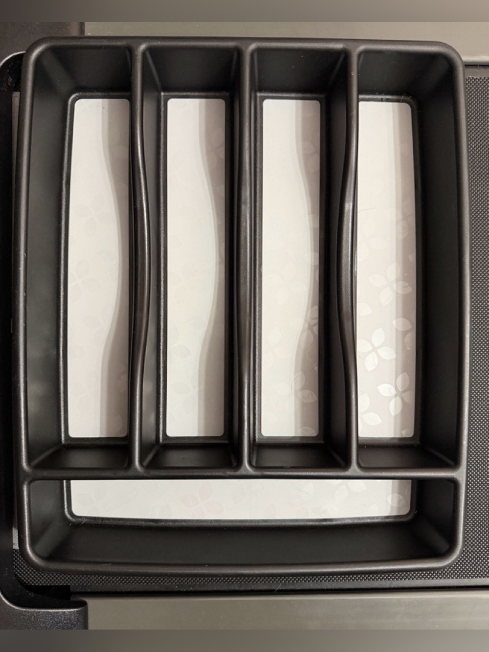 Rubbermaid Small Cutlery No Slip Tray